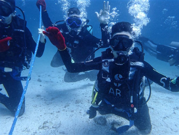 Introductory divers with Academy Bay Diving